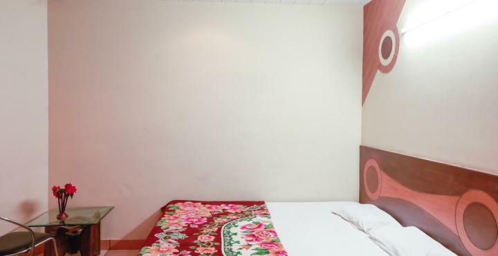 Fabexpress Alpine Hotel อัครา ภายนอก รูปภาพ
