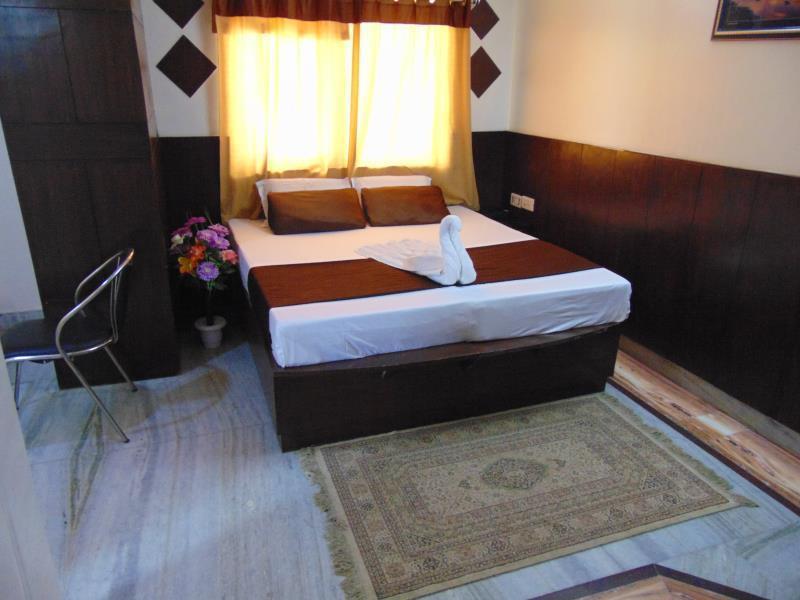 Fabexpress Alpine Hotel อัครา ภายนอก รูปภาพ